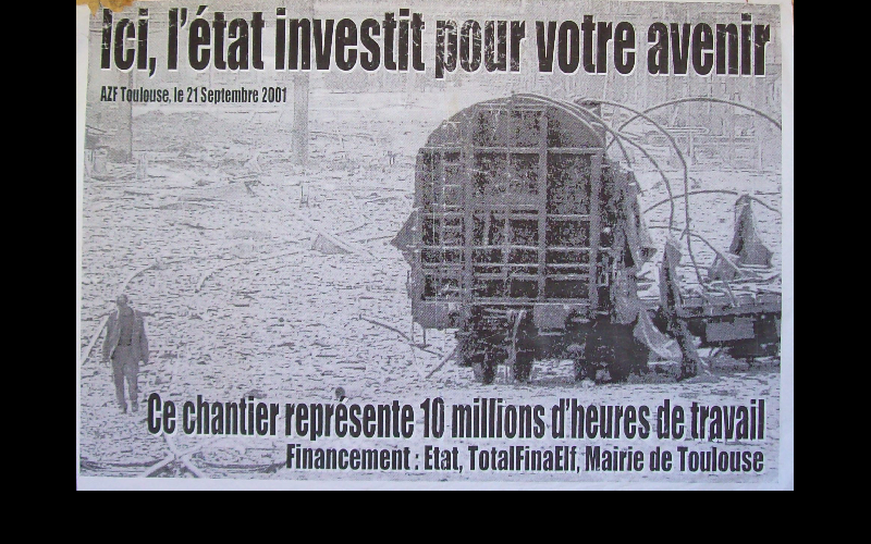 affiche AZF l'état investit, Infosuds, Toulouse, 2001 